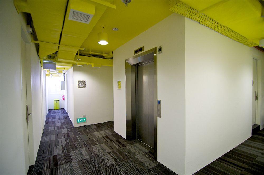 Capsule hotel Bunc