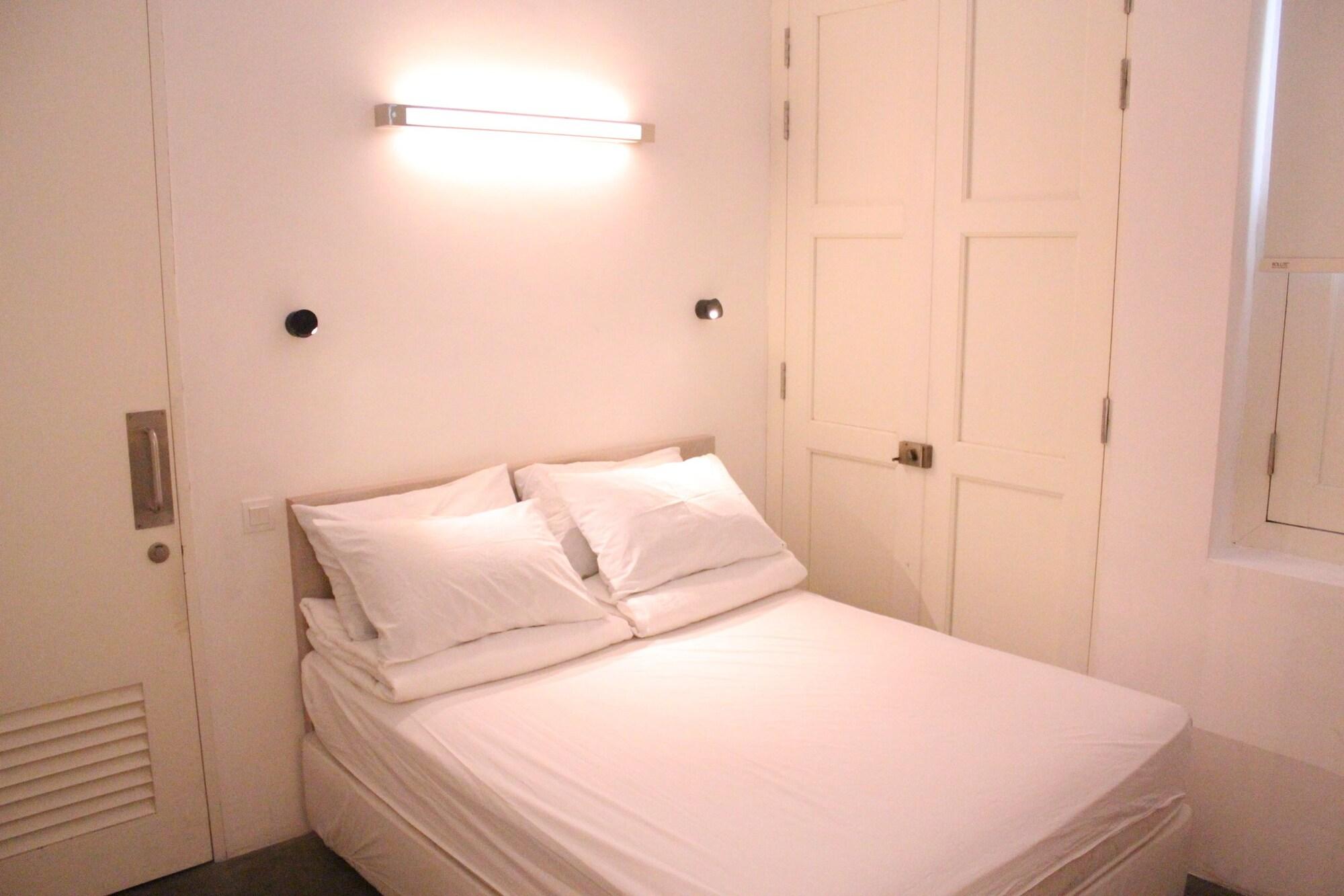 Bunc Capsule hotel Singapore