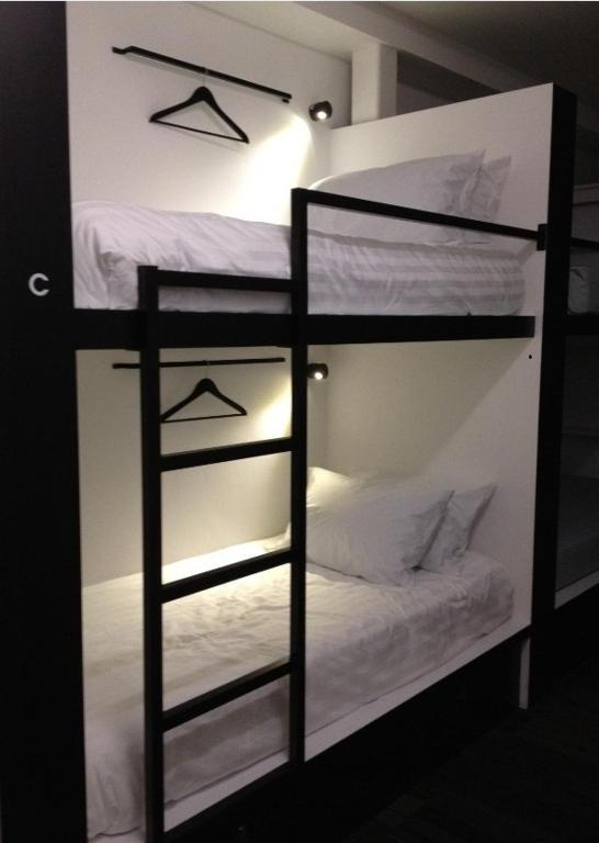 Bunc Capsule hotel